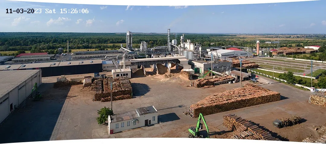 Vue d'une caméra panoramique sur un site industriel